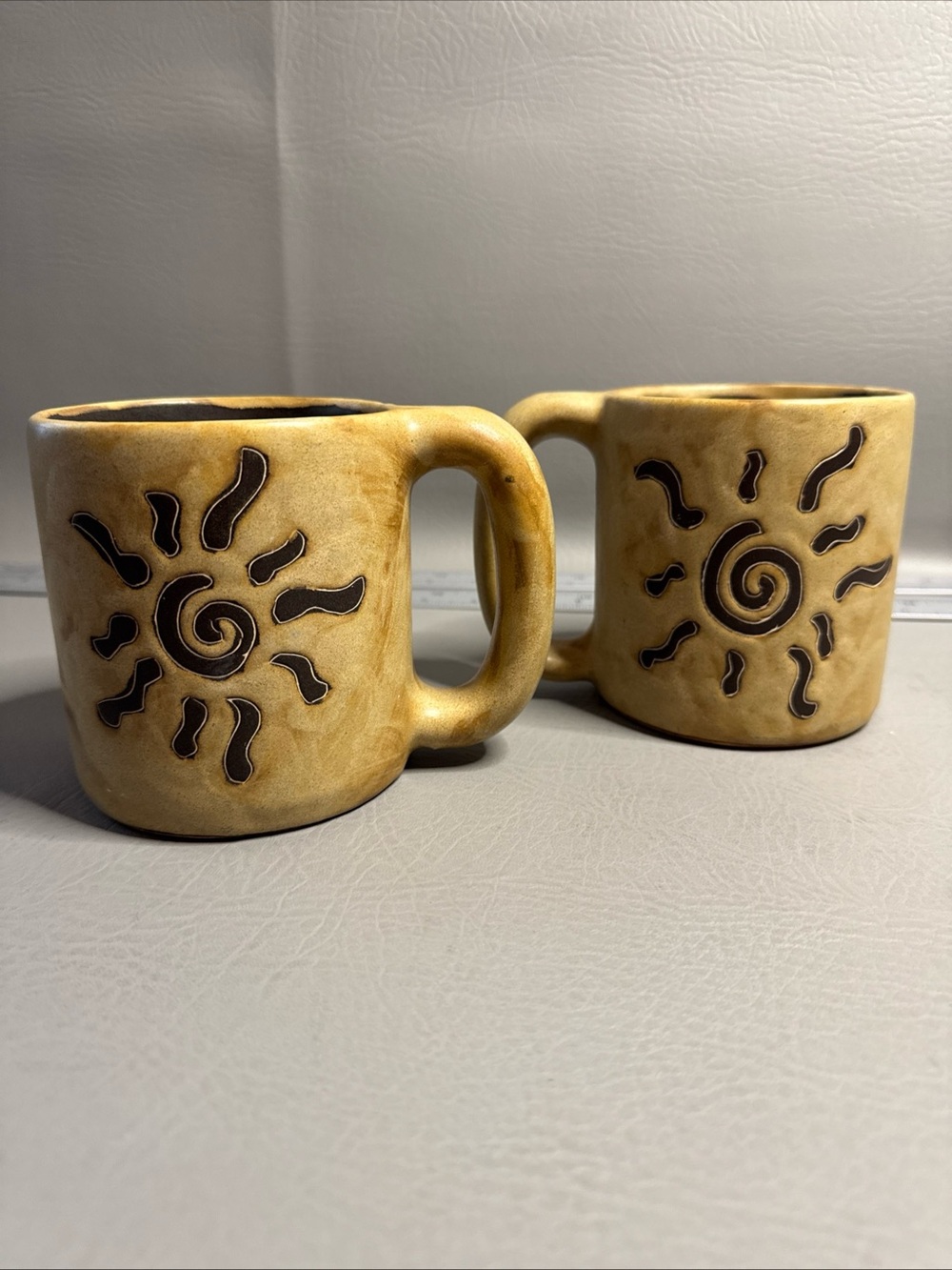 Mara Mexico Sunburst Stoneware Coffee Cup Mug Set Studio Art Signed Stoneware 16